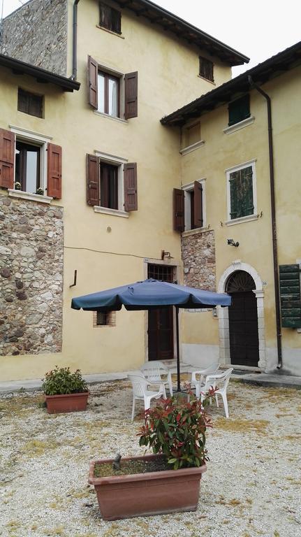 Villa Agriturismo Licensi Del Bresa Monzambano Exterior foto