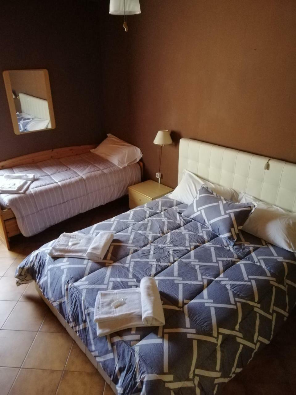 Villa Agriturismo Licensi Del Bresa Monzambano Exterior foto